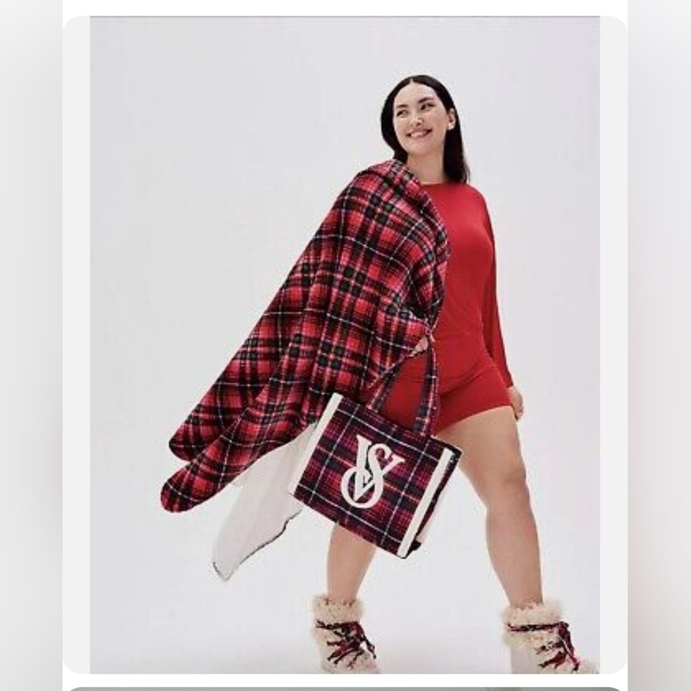 VICTORIA’S SECRET NEW Blanket Throw & Tote Bag 2022